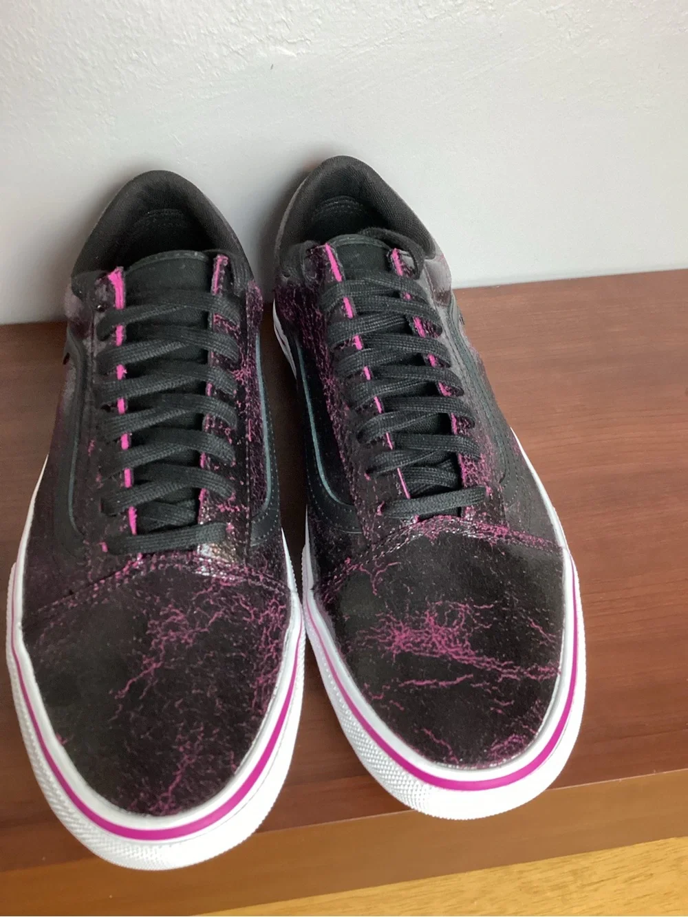 Vans Men’s Old Skool Sneakers in Black & Magenta Crackle Size 13